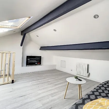 Magnifique T1 Duplex Centre Ville Tout Confort Apartamento Saint-Quentin (Aisne)
